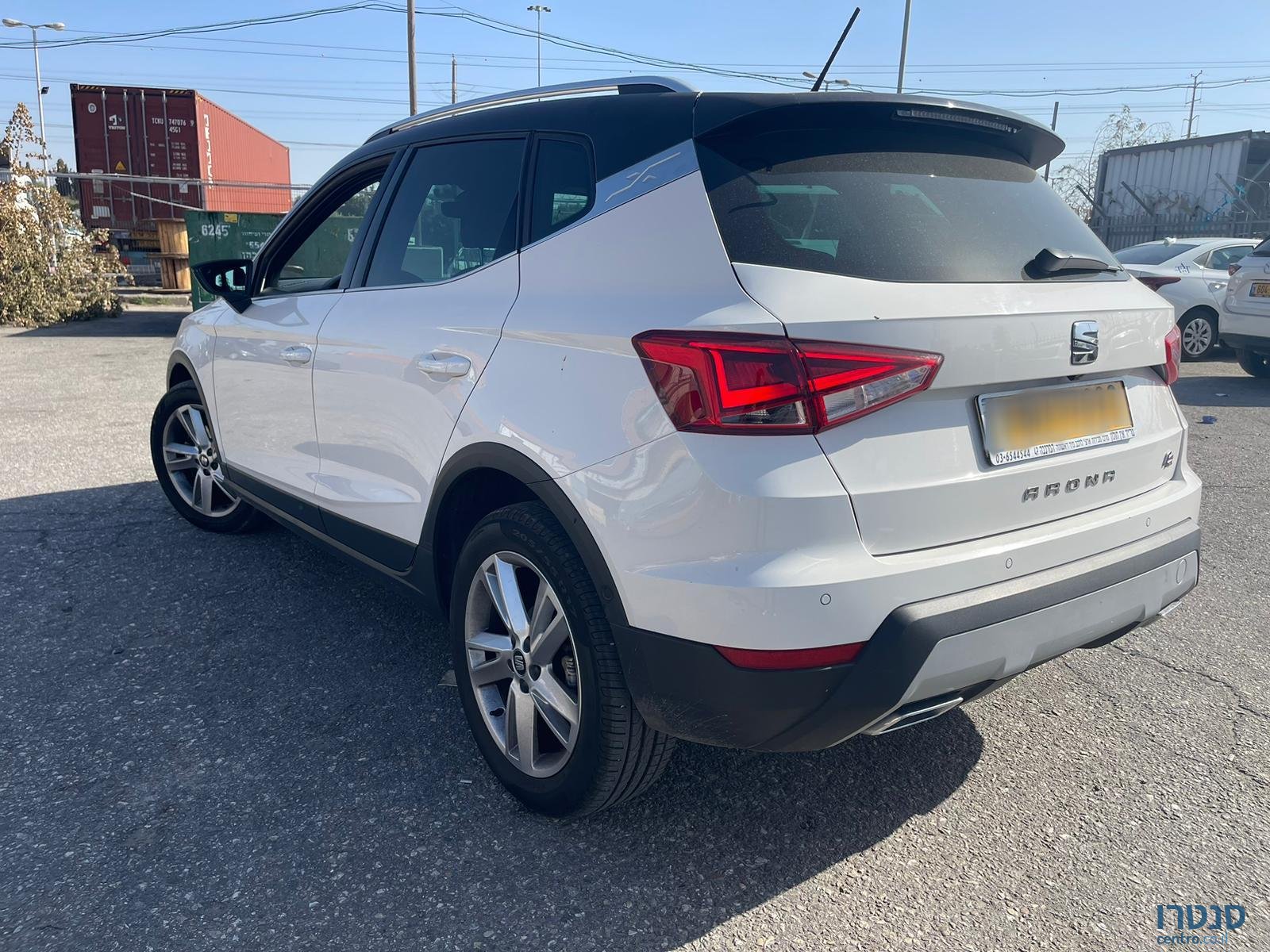 2021' SEAT Arona Style photo #5