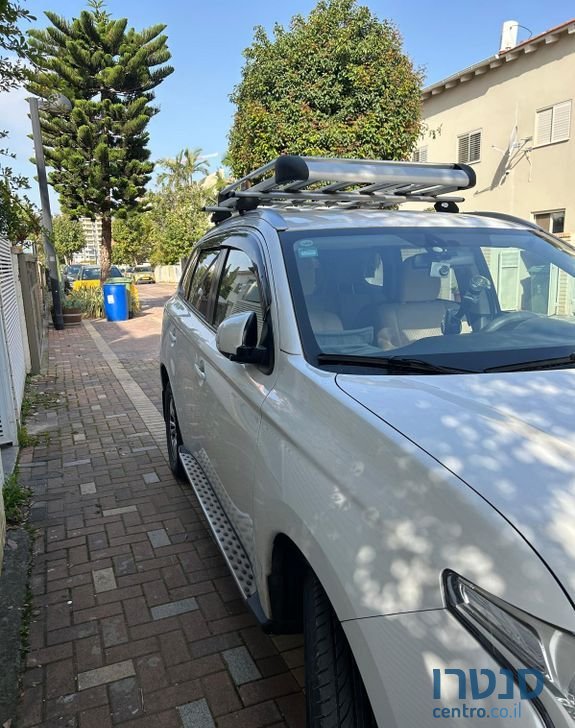 2015' Mitsubishi Outlander מיצובישי אאוטלנדר photo #3