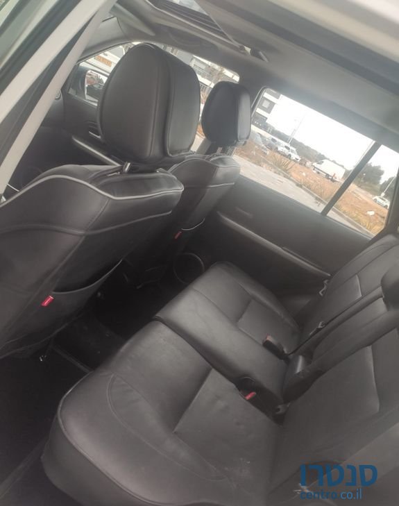 2009' Suzuki Grand Vitara סוזוקי גרנד ויטרה photo #3