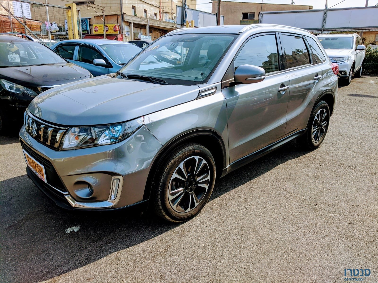 2019' Suzuki Vitara photo #2