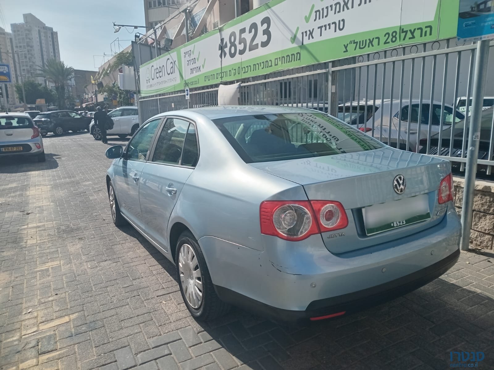 2008' Volkswagen Jetta photo #4