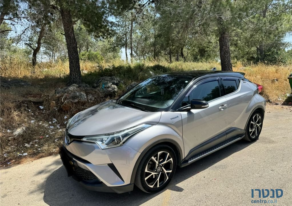 2018' Toyota C-HR טויוטה photo #3
