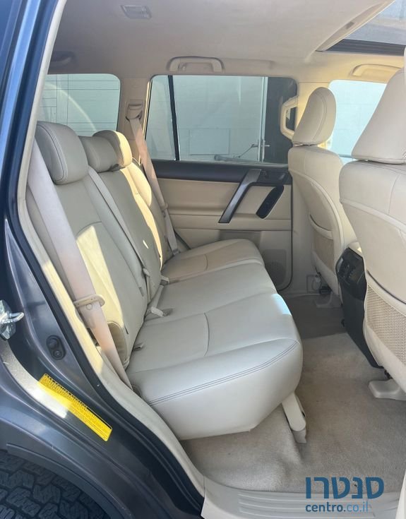 2017' Toyota Land Cruiser טויוטה לנד קרוזר photo #3