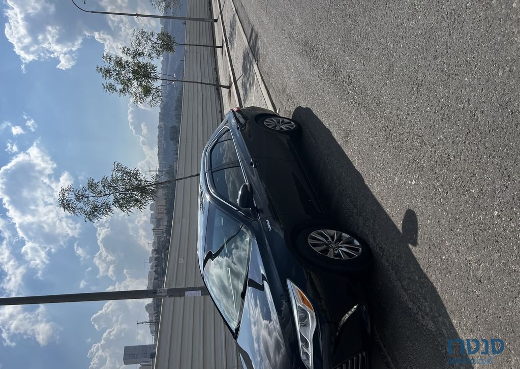 2017' Toyota Camry טויוטה קאמרי photo #3