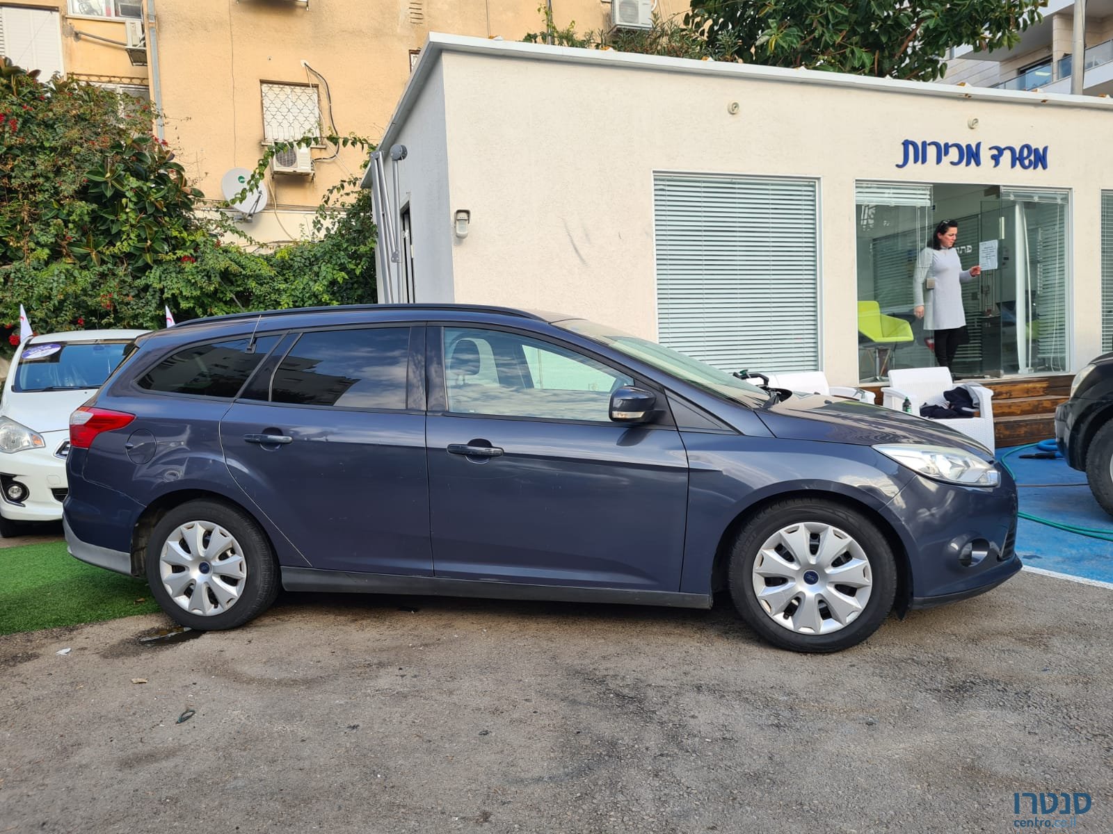 2013' Ford Focus photo #6