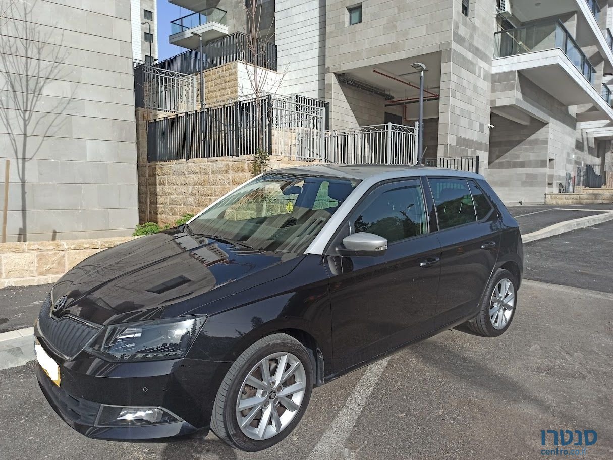 2017' Skoda Fabia סקודה פאביה photo #1