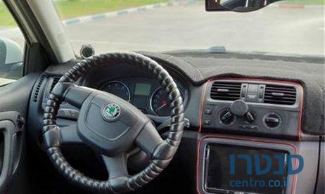 2012' Skoda Fabia סקודה פביה photo #1