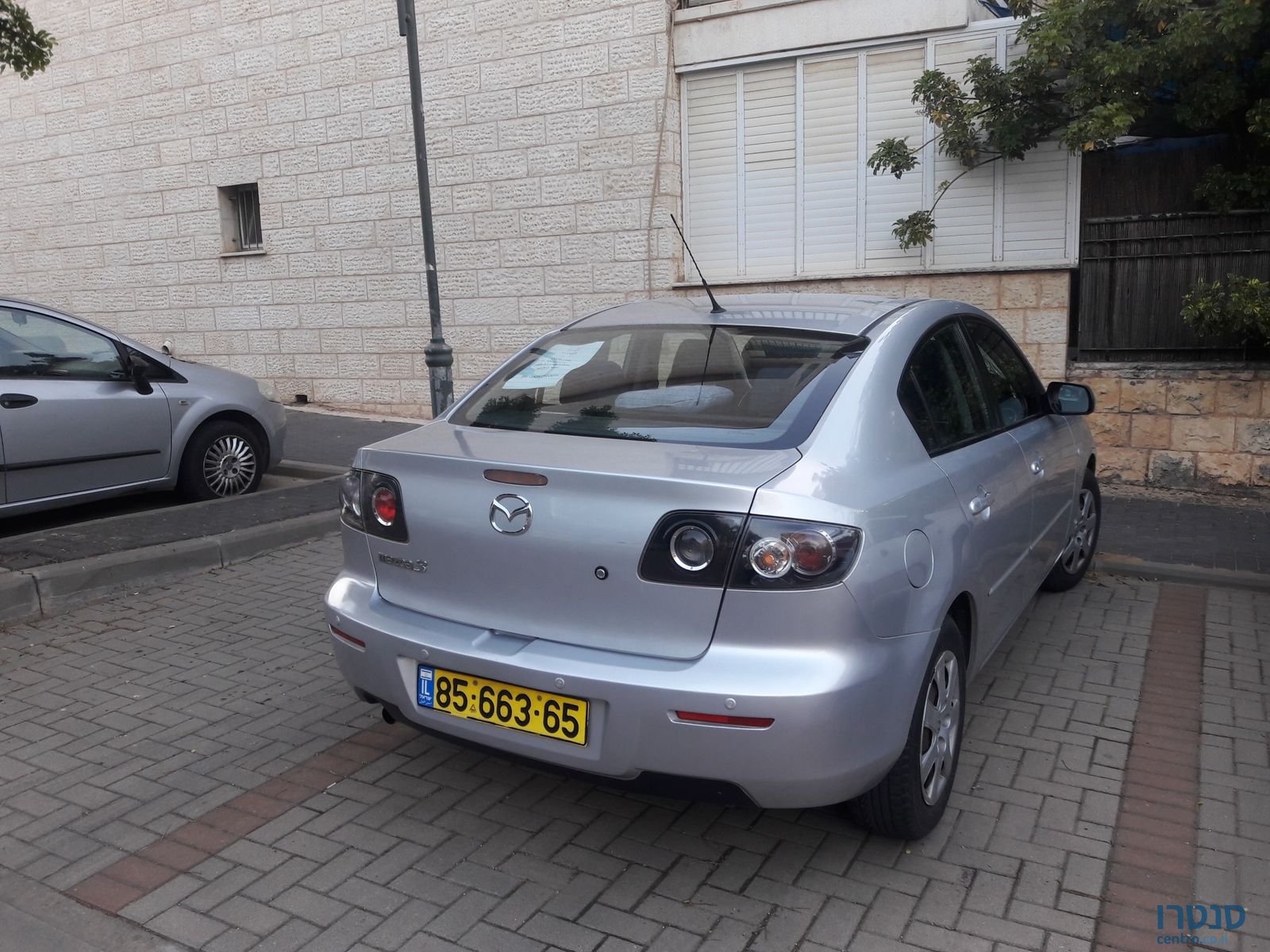 2009' Mazda 3 photo #2