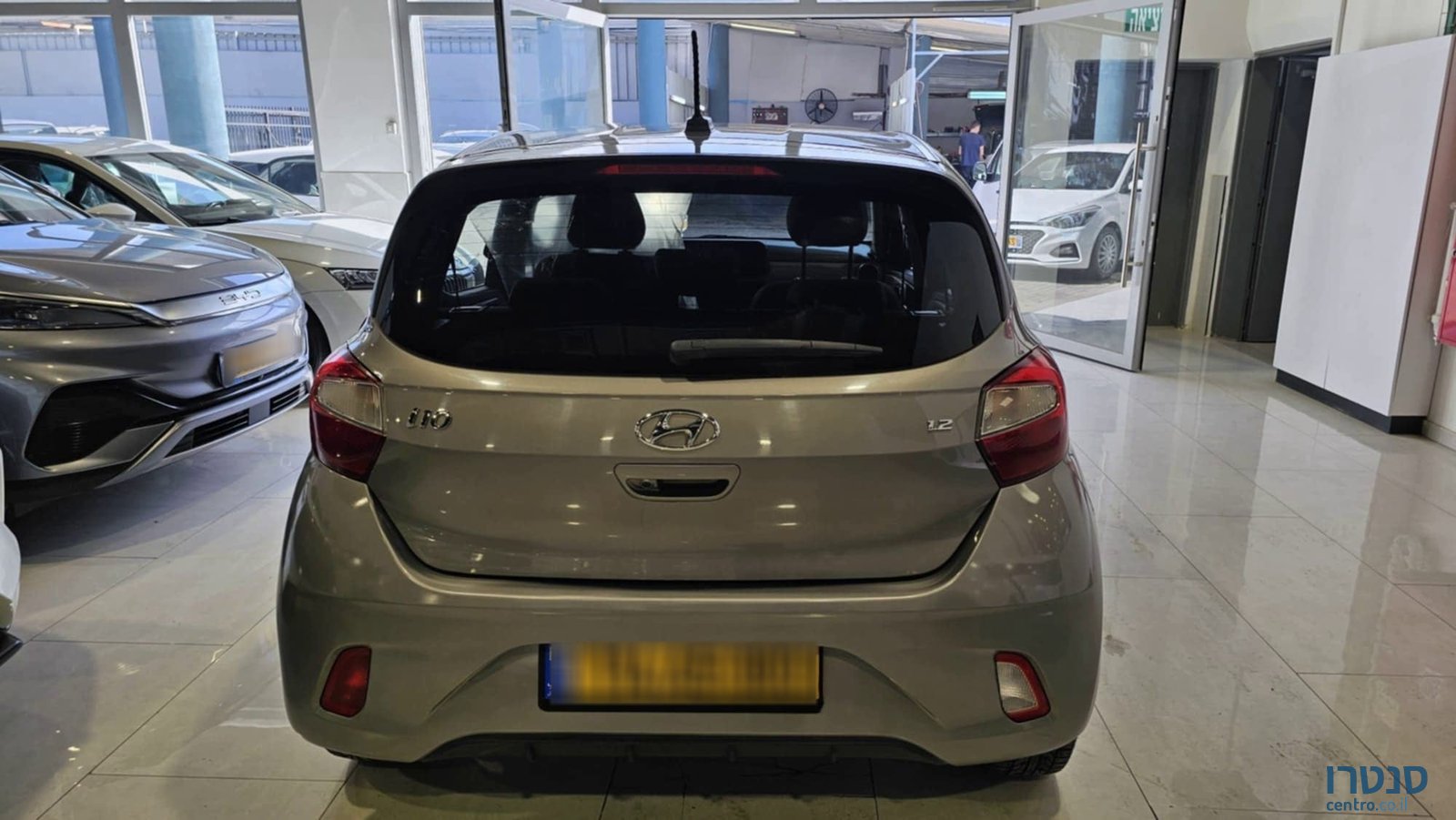 2022' Hyundai i10 photo #5