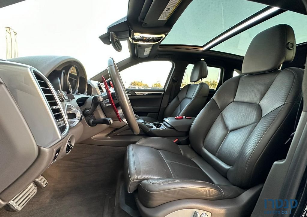 2017' Porsche Cayenne פורשה קאיין photo #3