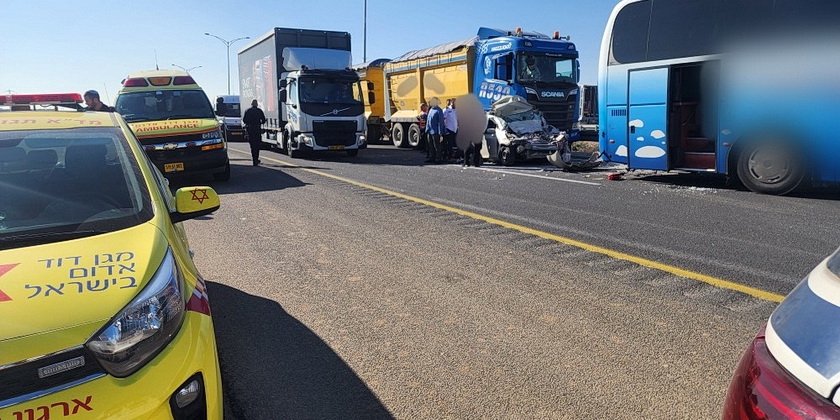 шоссе номер 6 ДТП у развязки Бейт-Кама в Негеве
