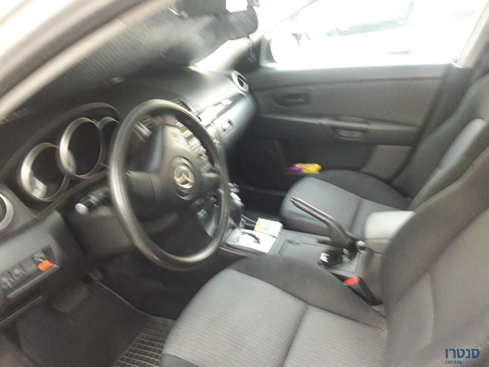 2009' Mazda 3 photo #4