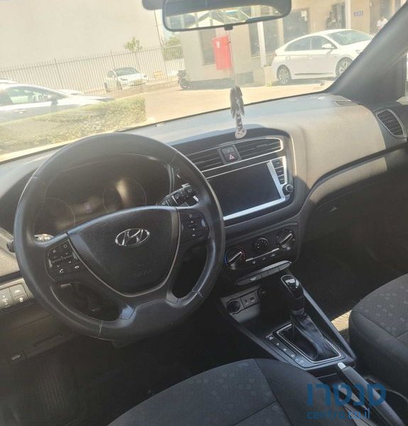 2020' Hyundai i20 יונדאי photo #5