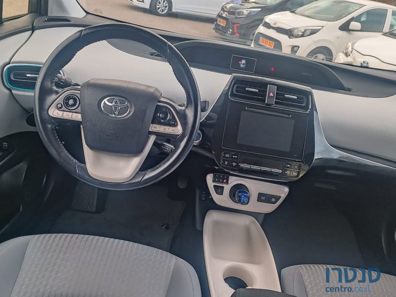 2018' Toyota Prius טויוטה פריוס photo #2