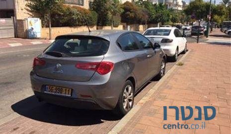 2013' Alfa Romeo Giulietta אלפא רומאו ג'ולייטה photo #2