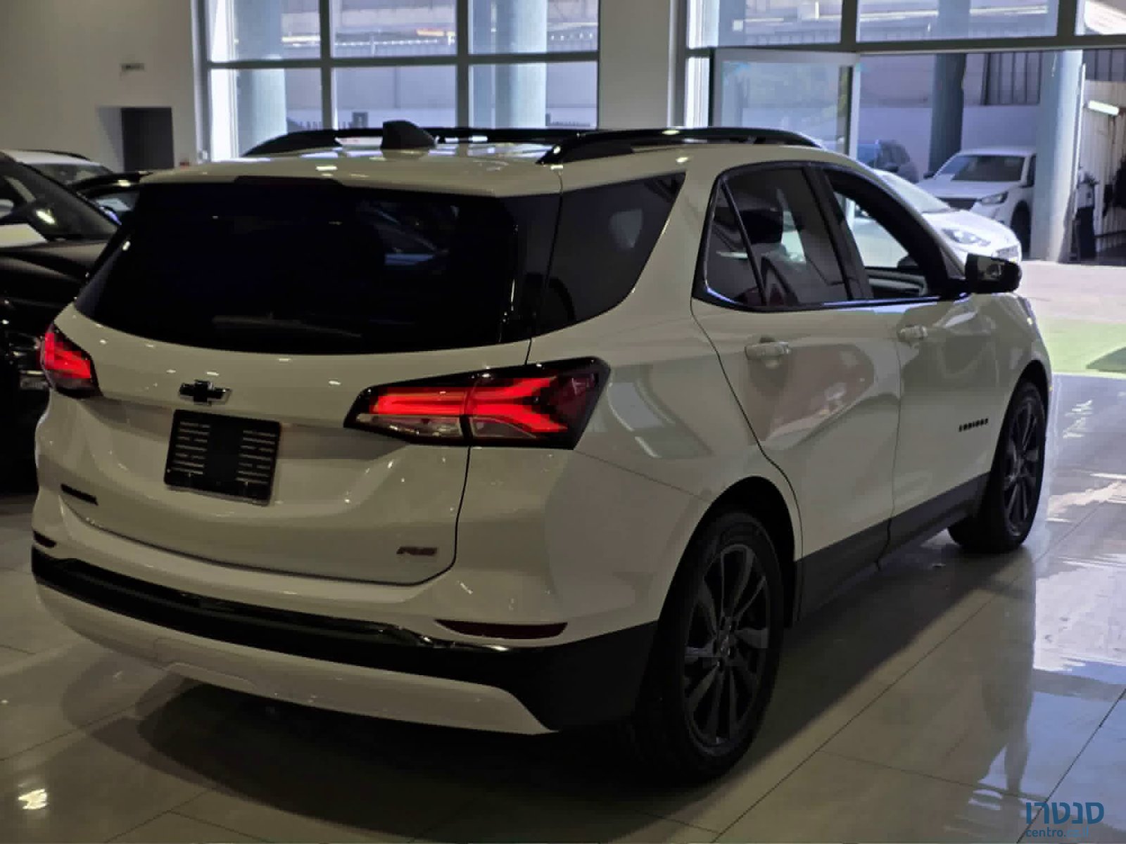 2022' Chevrolet Equinox photo #3