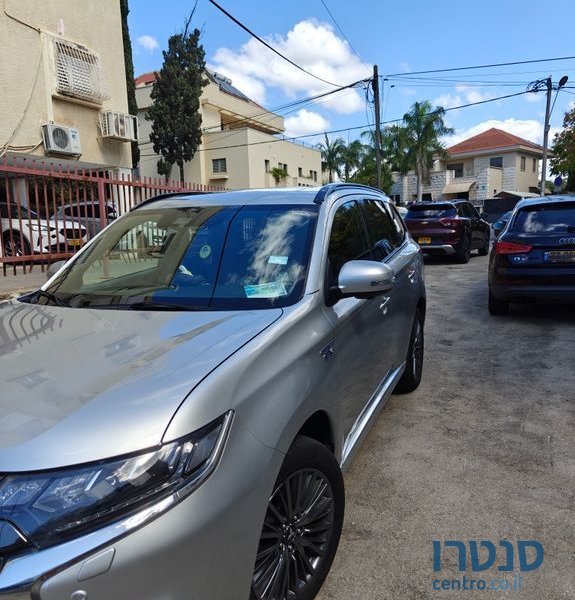 2019' Mitsubishi Outlander מיצובישי אאוטלנדר photo #6