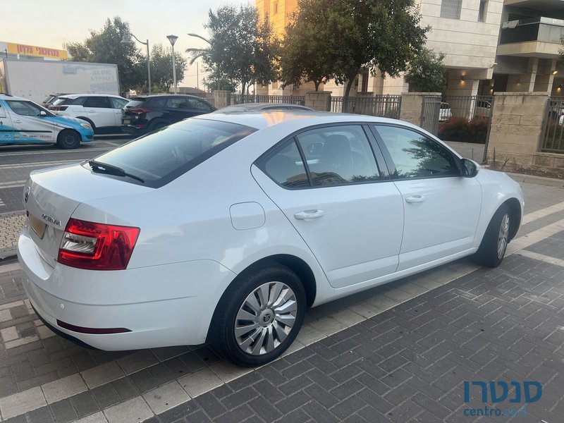 2019' Skoda Octavia סקודה אוקטביה photo #3