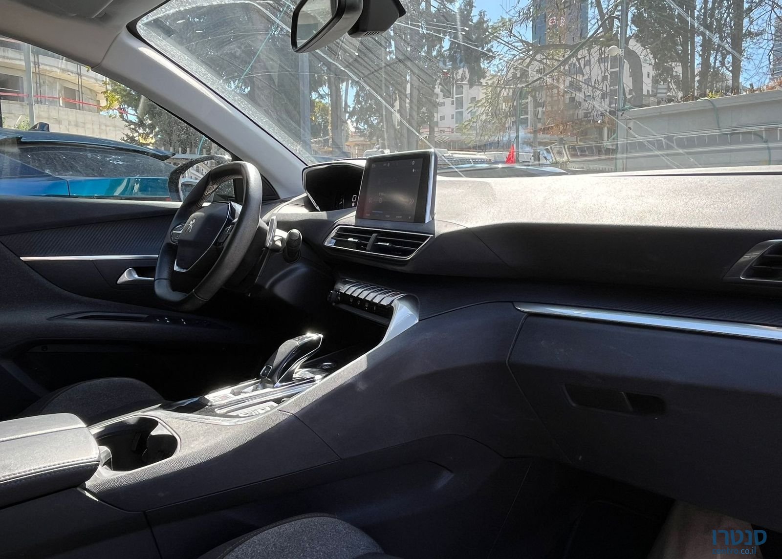 2022' Peugeot 3008 פיג'ו photo #3