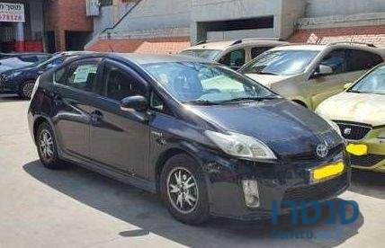 2011' Toyota Prius טויוטה פריוס photo #2
