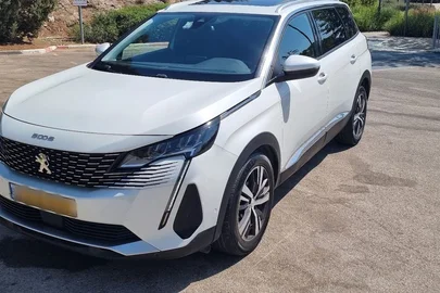 2021' Peugeot 5008 פיג'ו