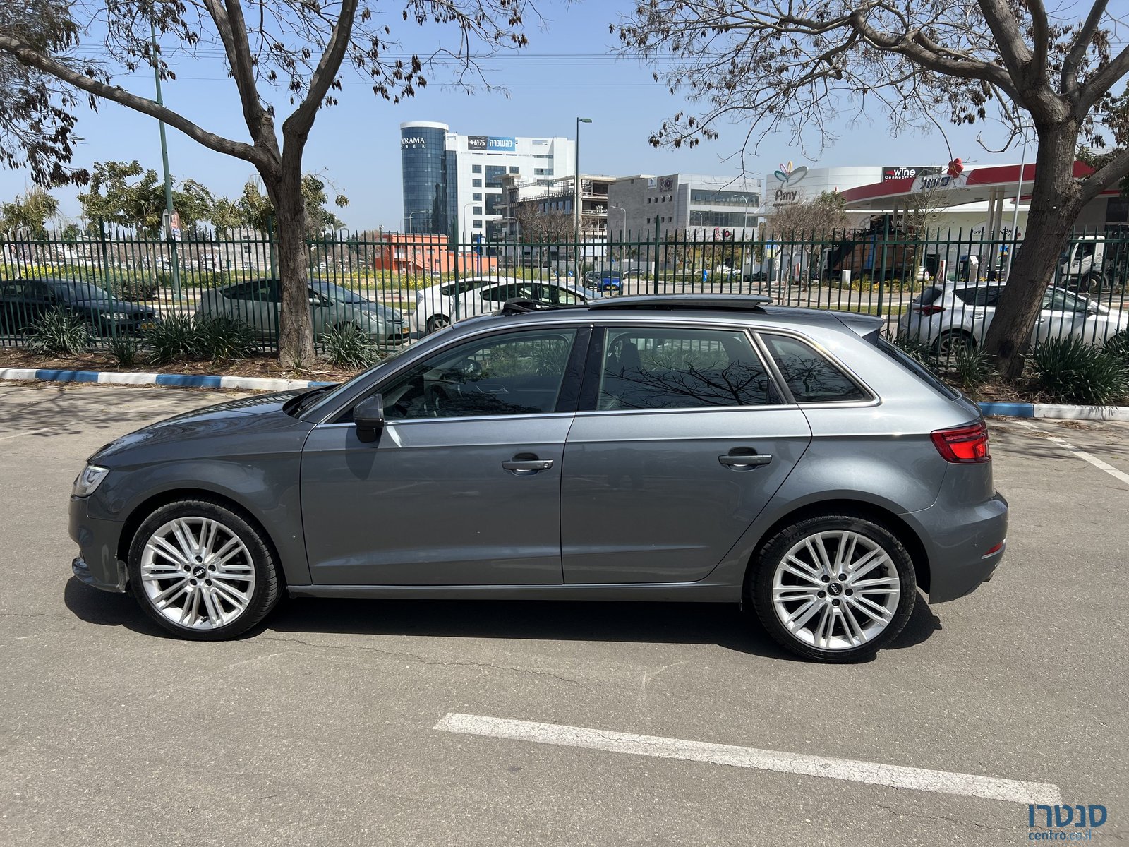 2017' Audi A3 אאודי photo #6