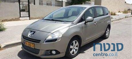 2012' Peugeot 5008 פיג'ו 5008 פרימיום photo #3