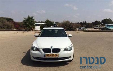 2010' BMW 530 photo #2