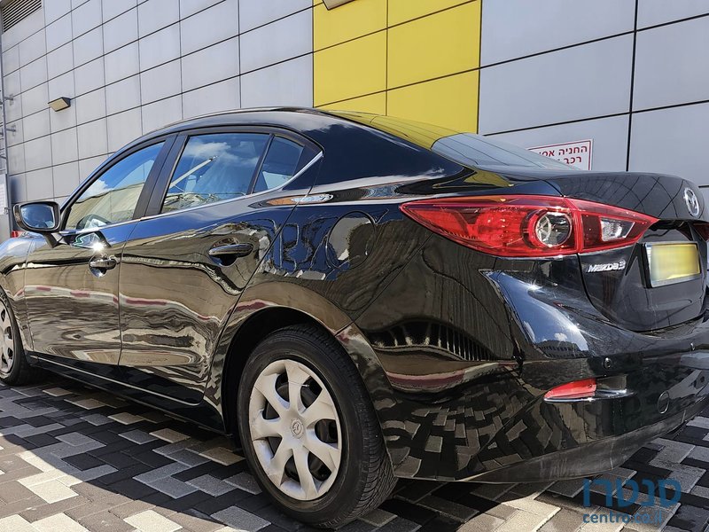 2015' Mazda 3 photo #4