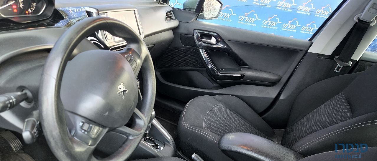2019' Peugeot 208 פיג'ו photo #4