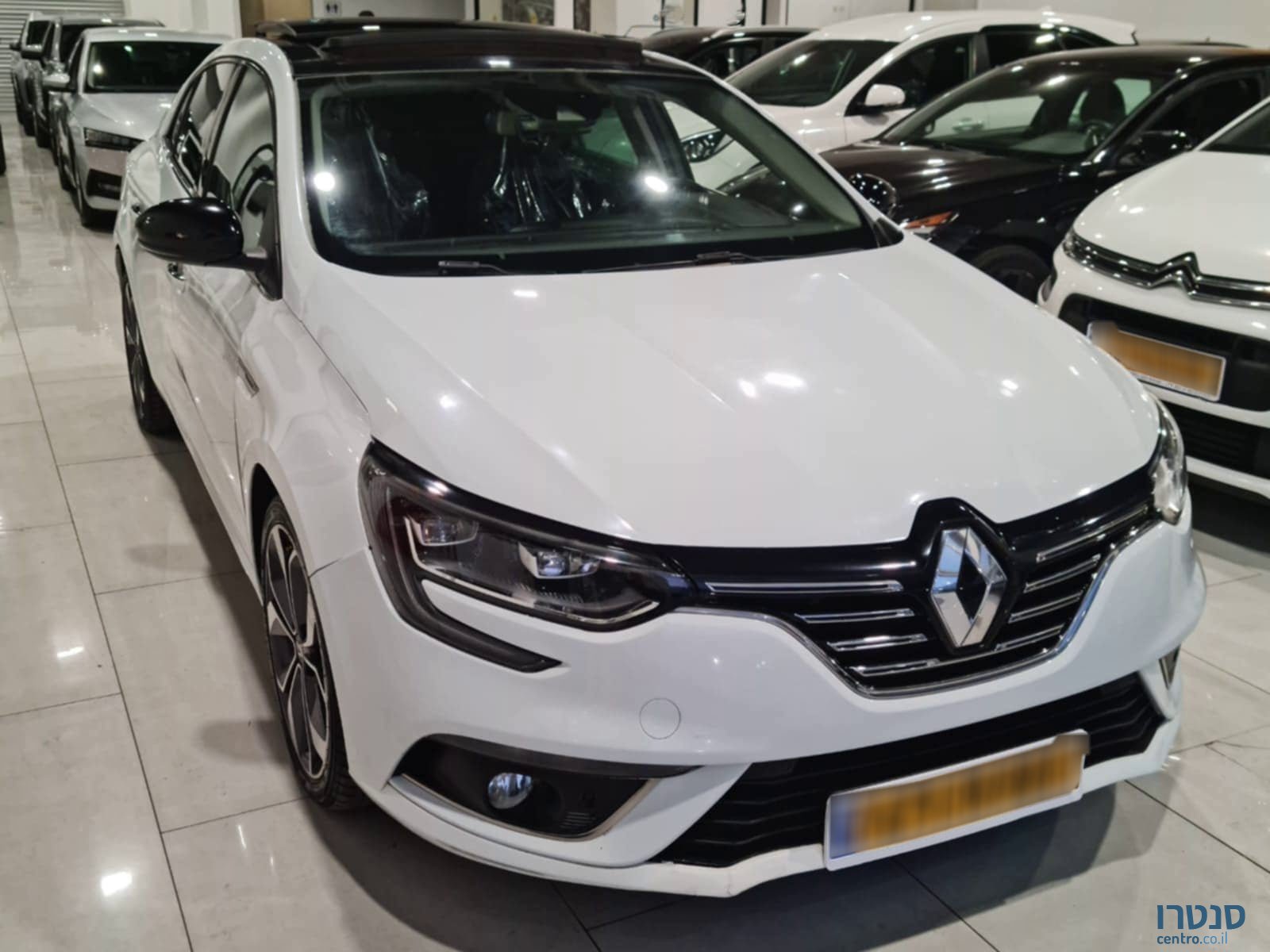 2021' Renault Megane photo #2