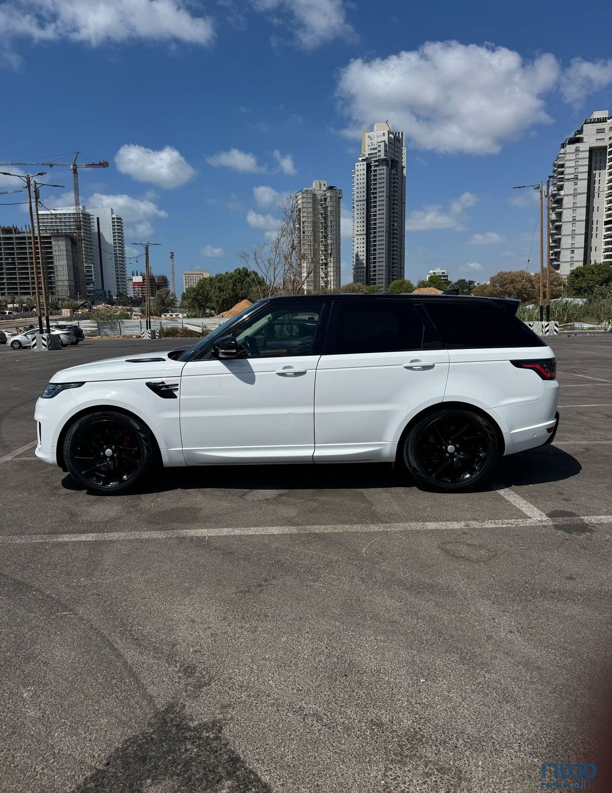 2019' Land Rover Range Rover Sport לנד רובר ריינג' רובר ספורט photo #2
