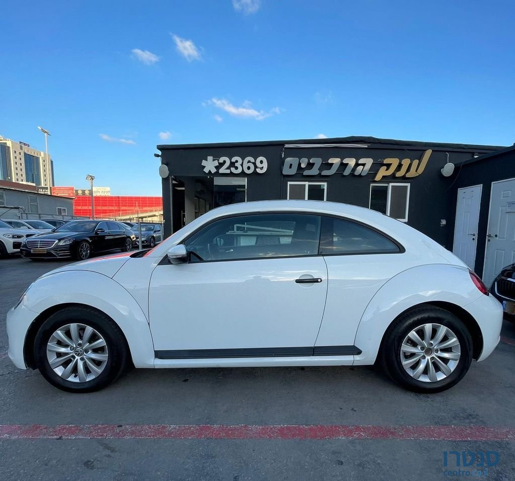 2015' Volkswagen New Beetle פולקסווגן חיפושית החדשה photo #5