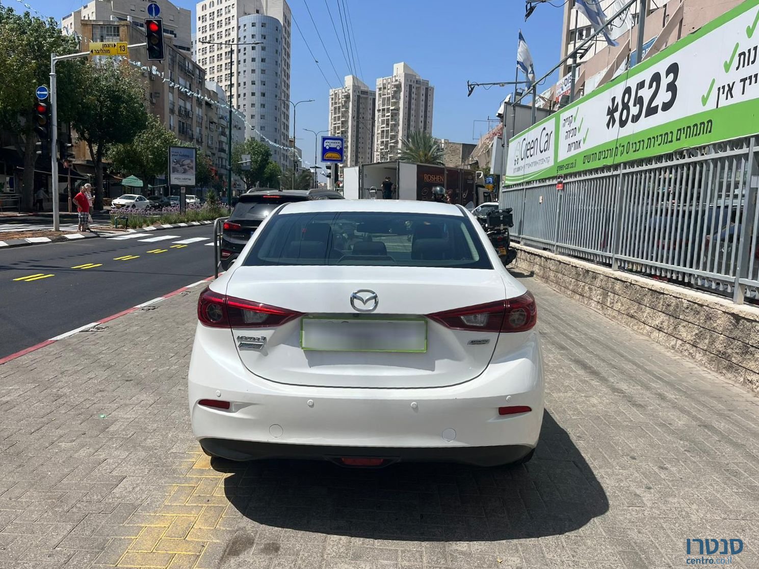 2014' Mazda 3 photo #4