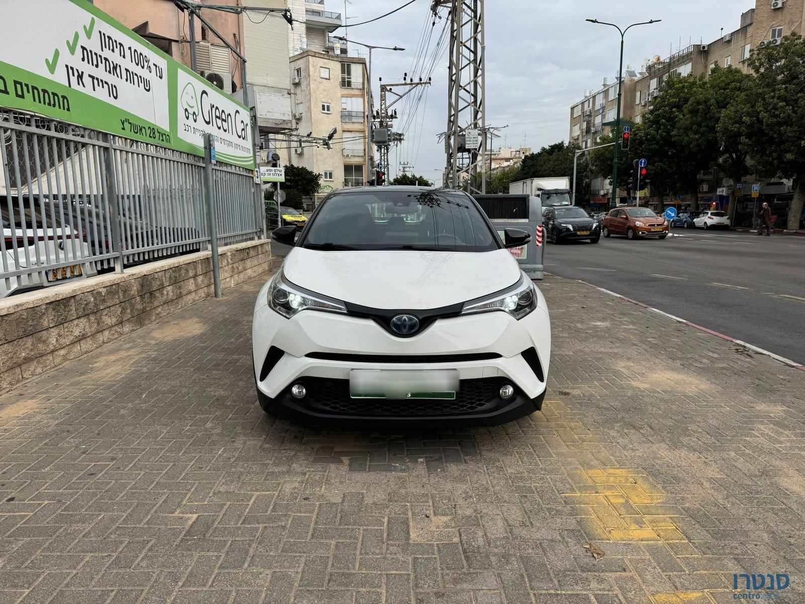 2019' Toyota C-HR photo #3