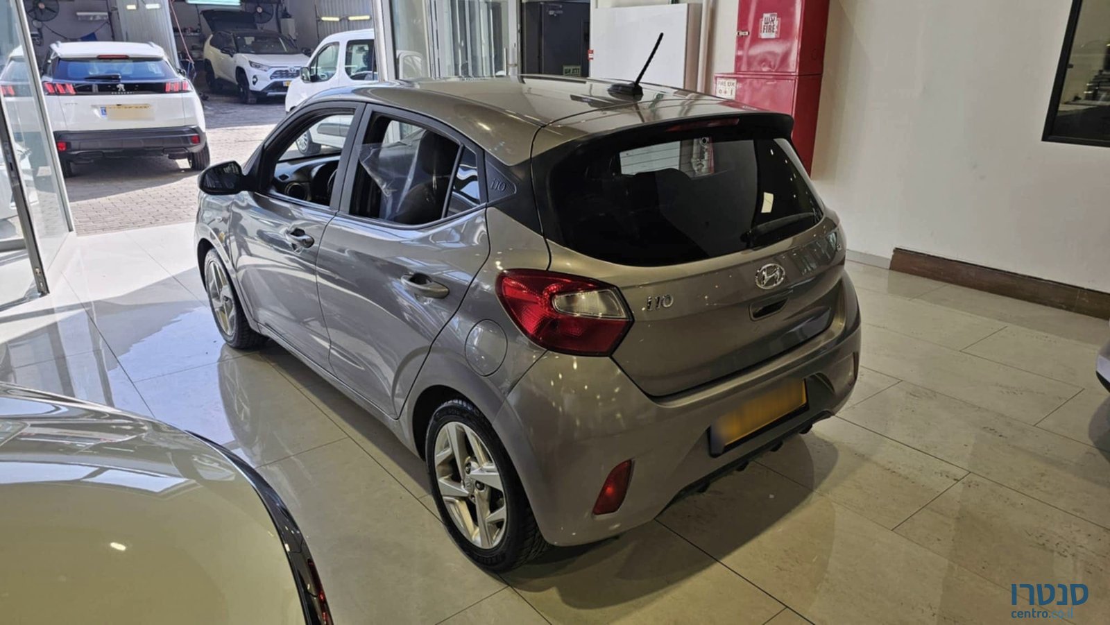 2022' Hyundai i10 photo #4