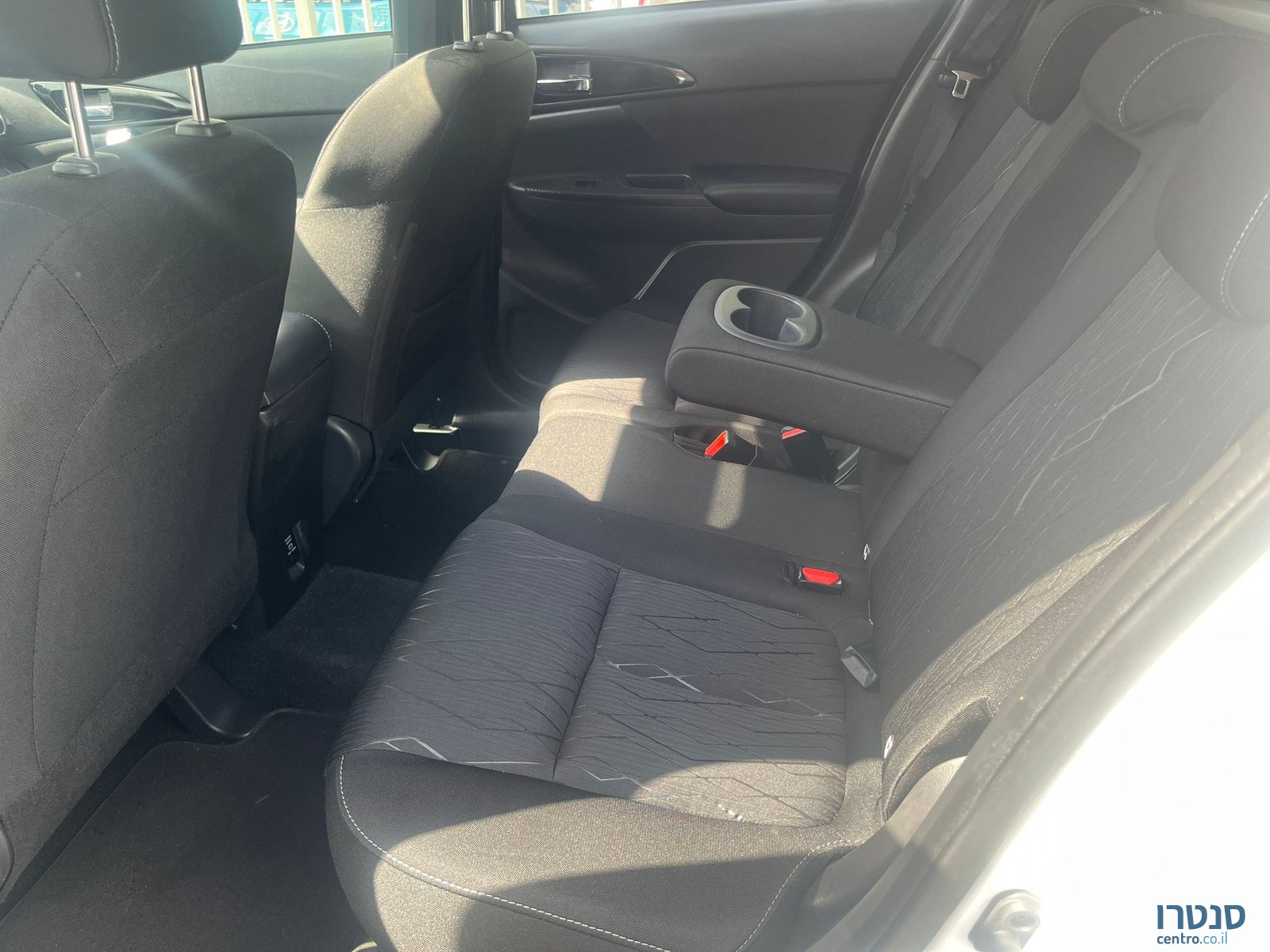 2020' Mitsubishi Eclipse Cross photo #2