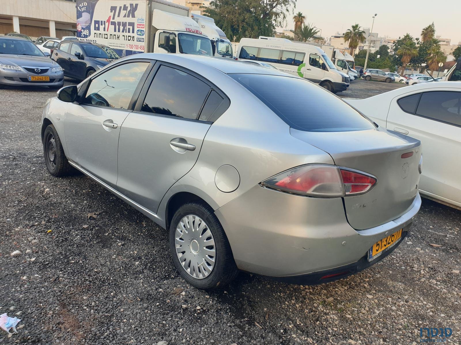 2011' Mazda 2 photo #1