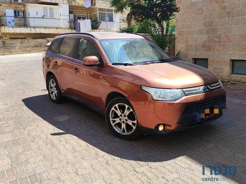 2013' Mitsubishi Outlander מיצובישי אאוטלנדר photo #1