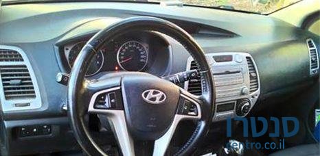 2010' Hyundai i20 החדשה פרימיום photo #2