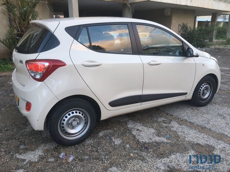 2014' Hyundai i10 photo #2