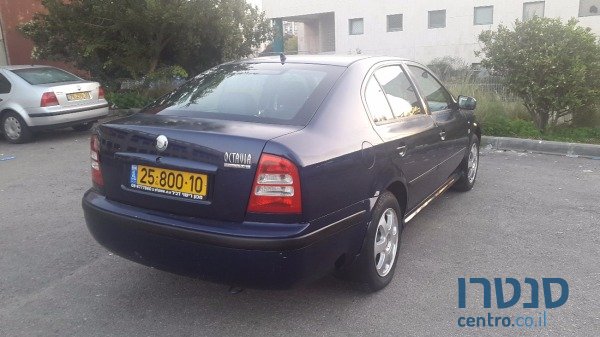 2002' Skoda Octavia photo #2