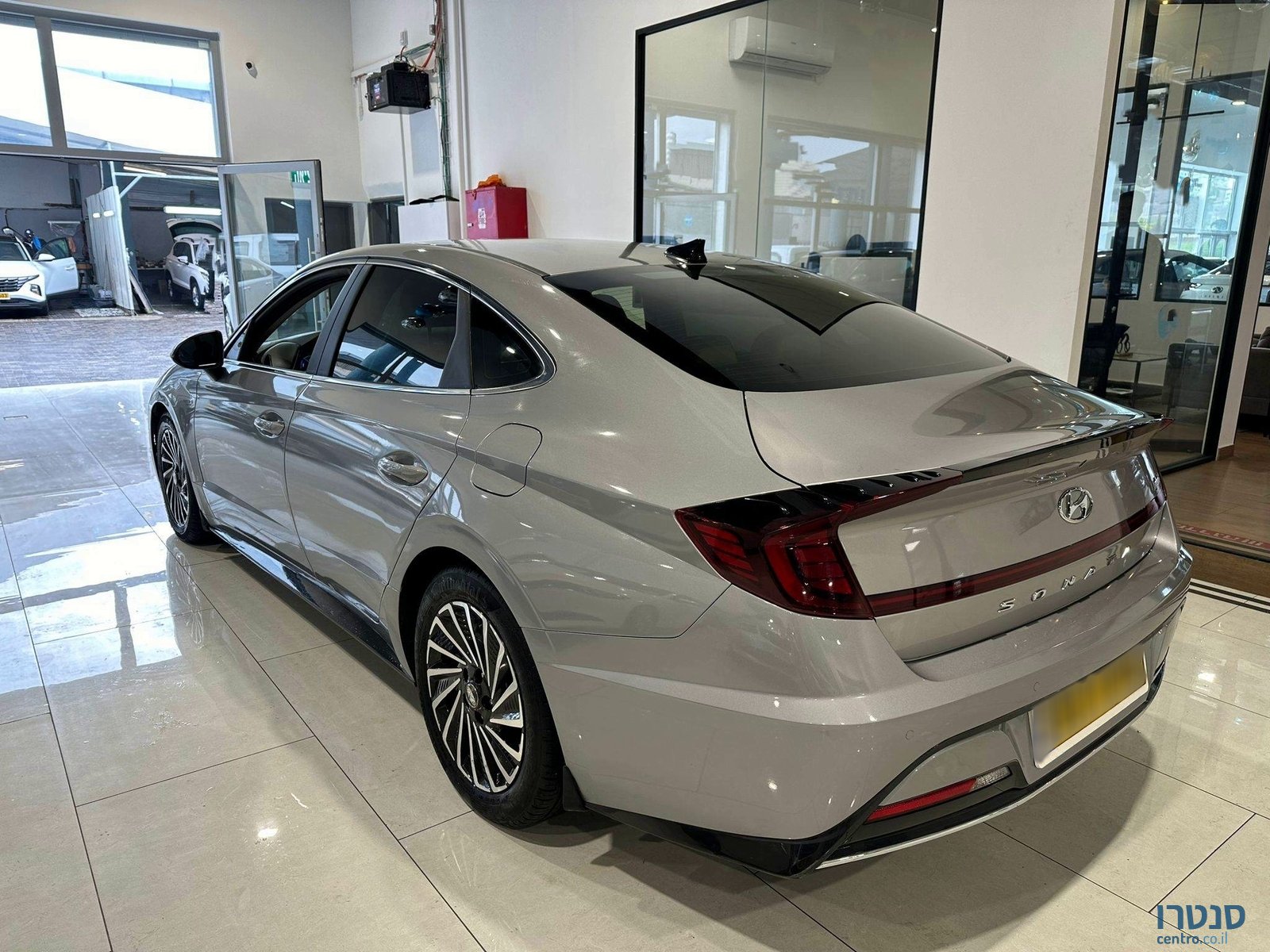 2021' Hyundai Sonata photo #4