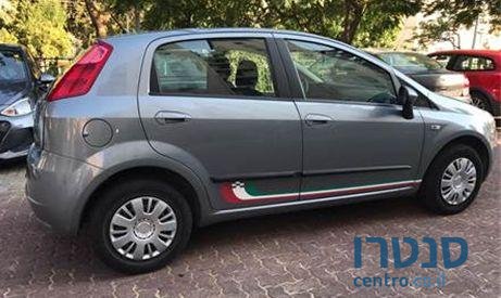 2009' Fiat Grande Punto פיאט גרנדה פונטו photo #2