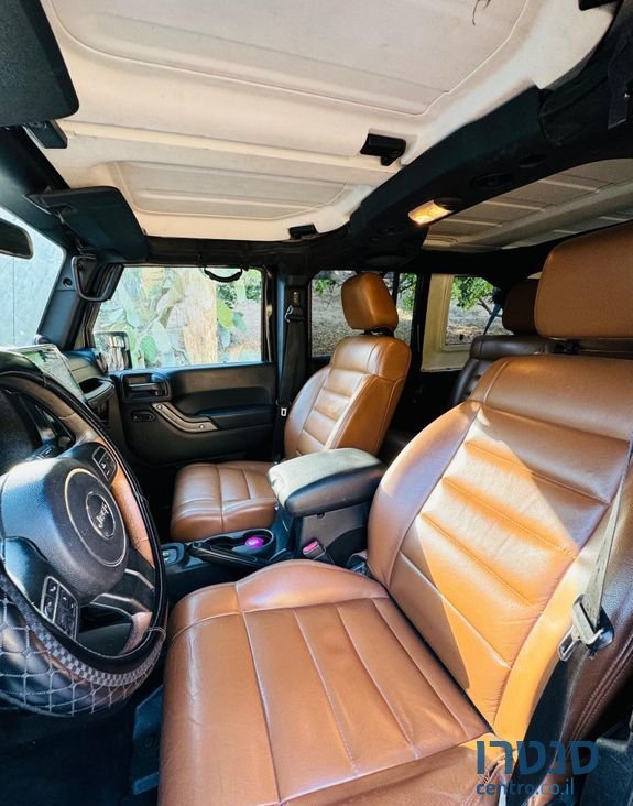 2012' Jeep Wrangler ג'יפ רנגלר photo #2