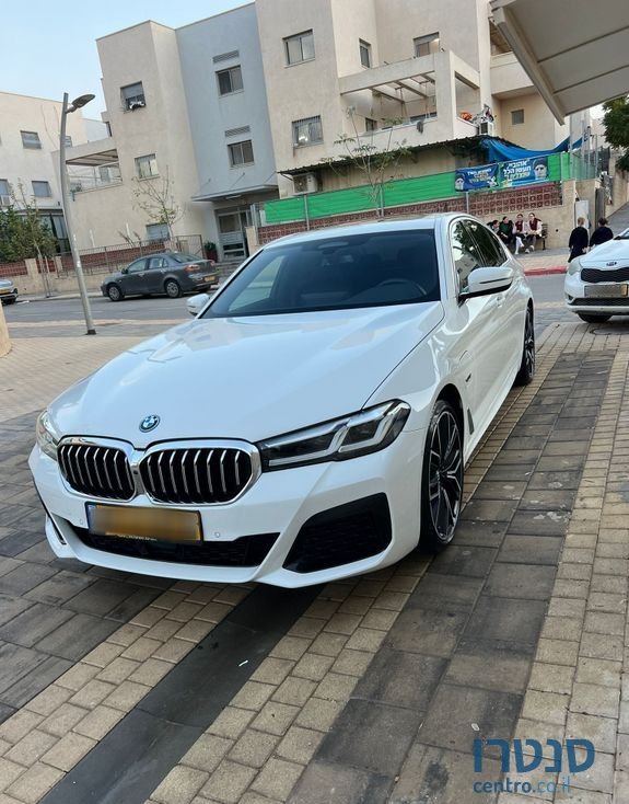 2022' BMW 5 Series ב.מ.וו סדרה 5 photo #1