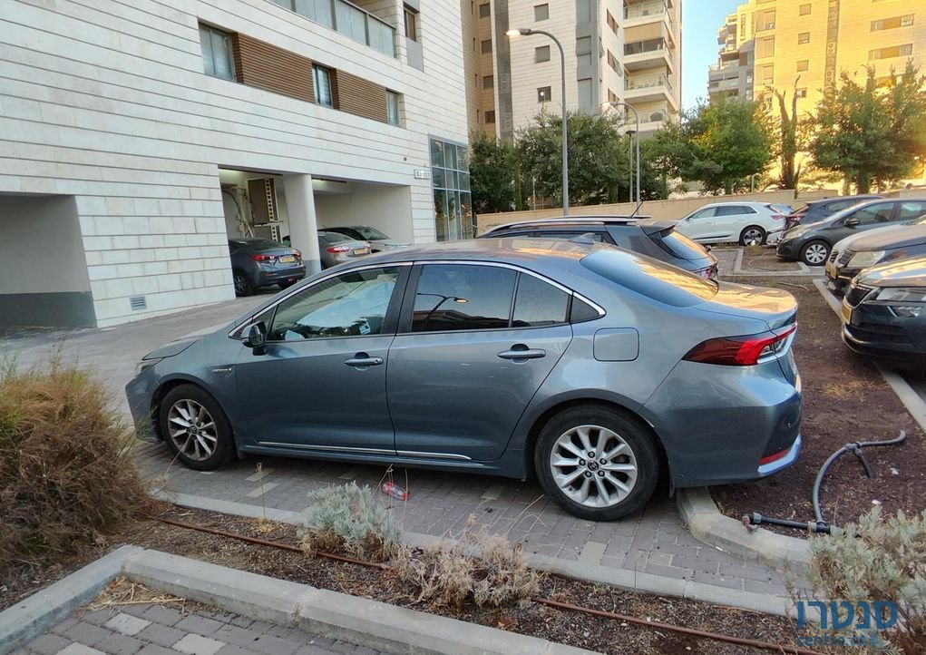 2021' Toyota Corolla טויוטה קורולה photo #4