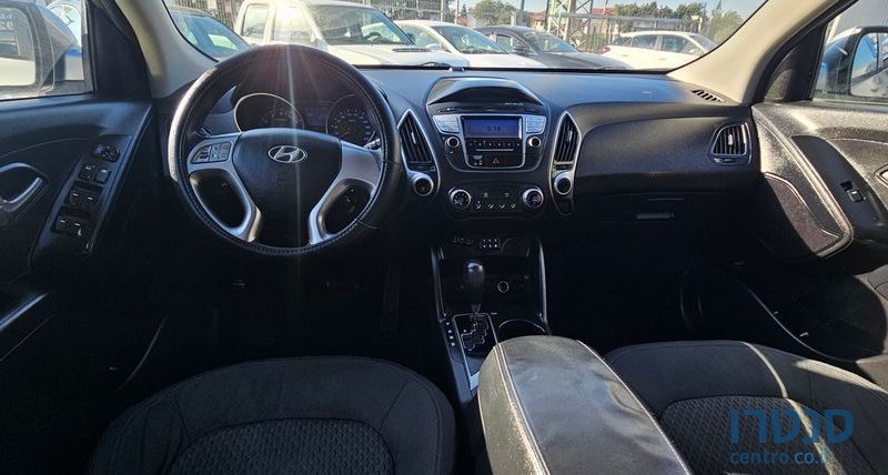 2011' Hyundai ix35 יונדאי photo #5