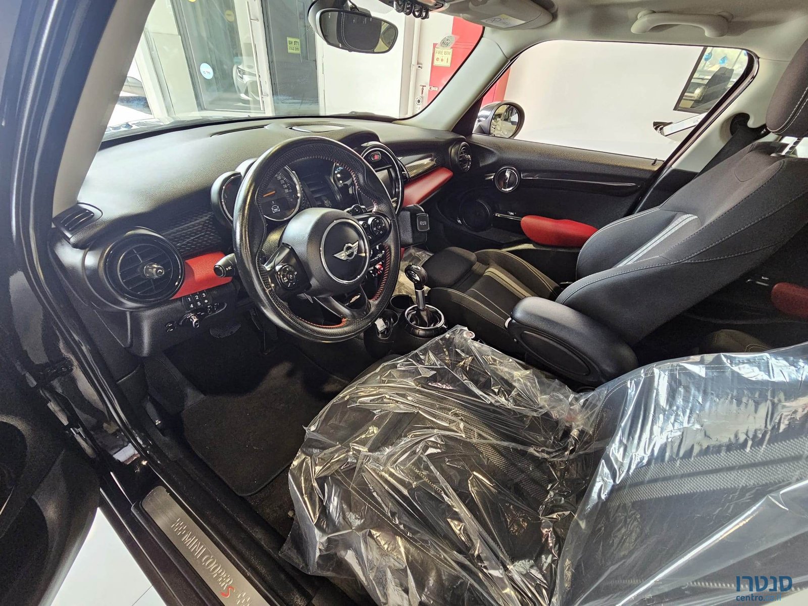 2018' MINI Cooper S photo #5