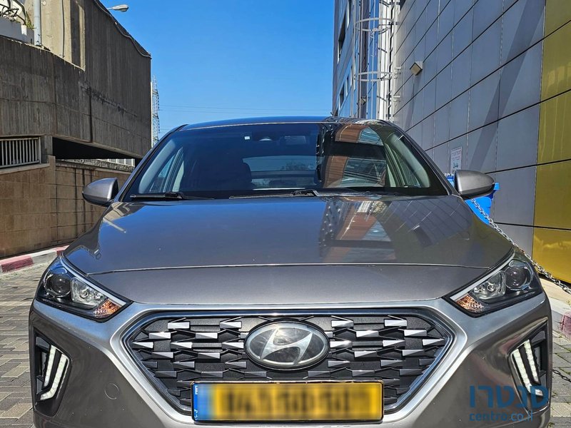 2019' Hyundai Ioniq photo #1